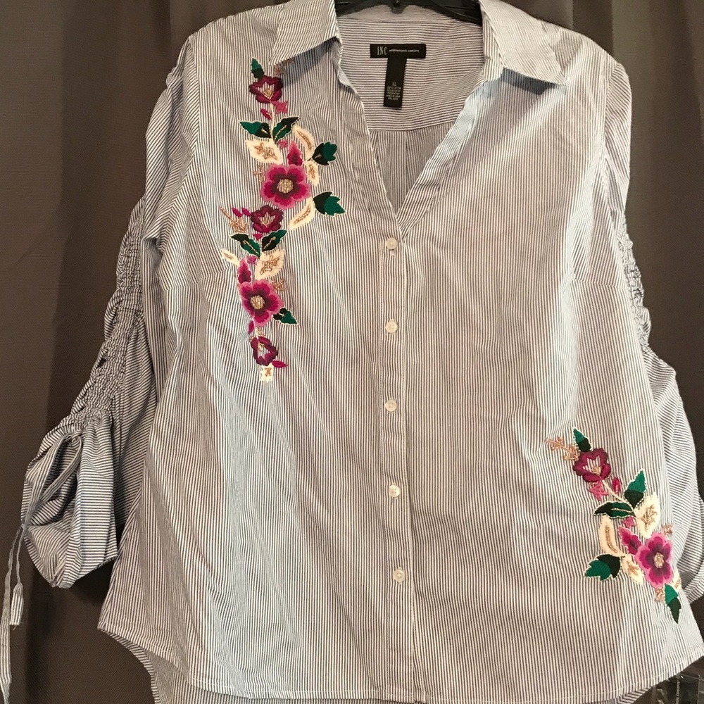 NWT INC striped floral button down